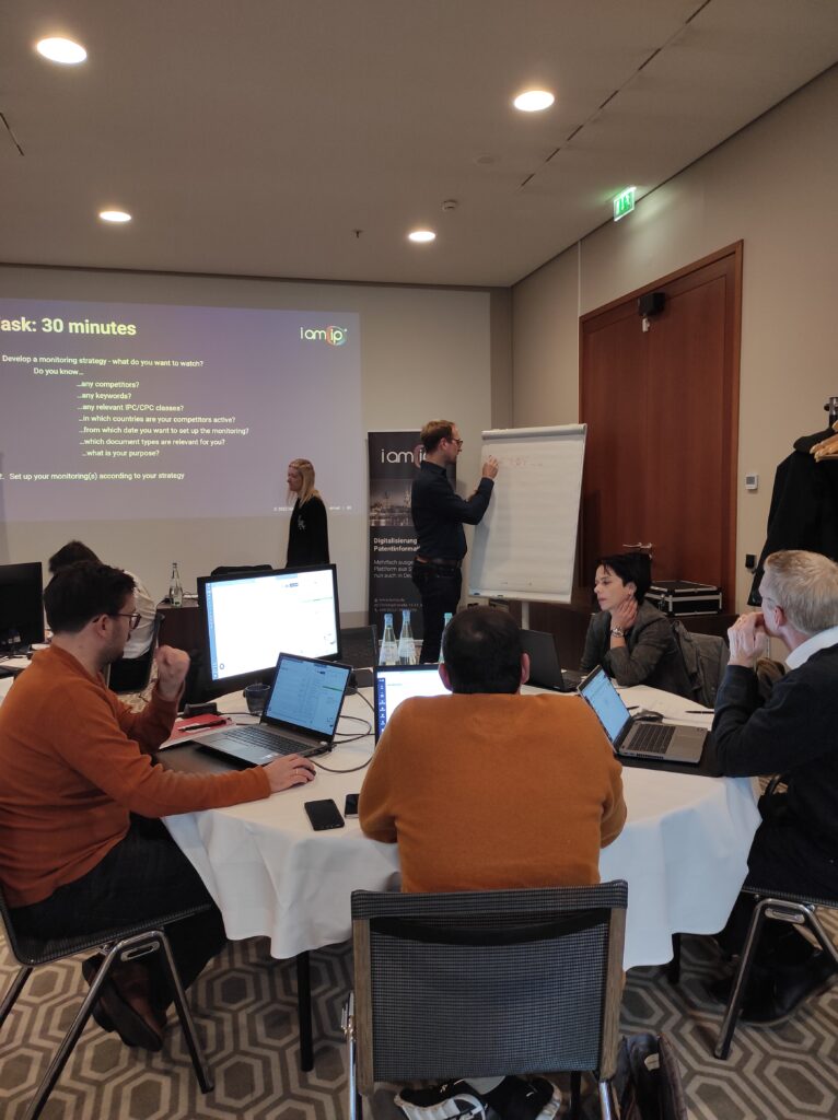 image of Viktor Rudolf guiding the attendees through the workshop
